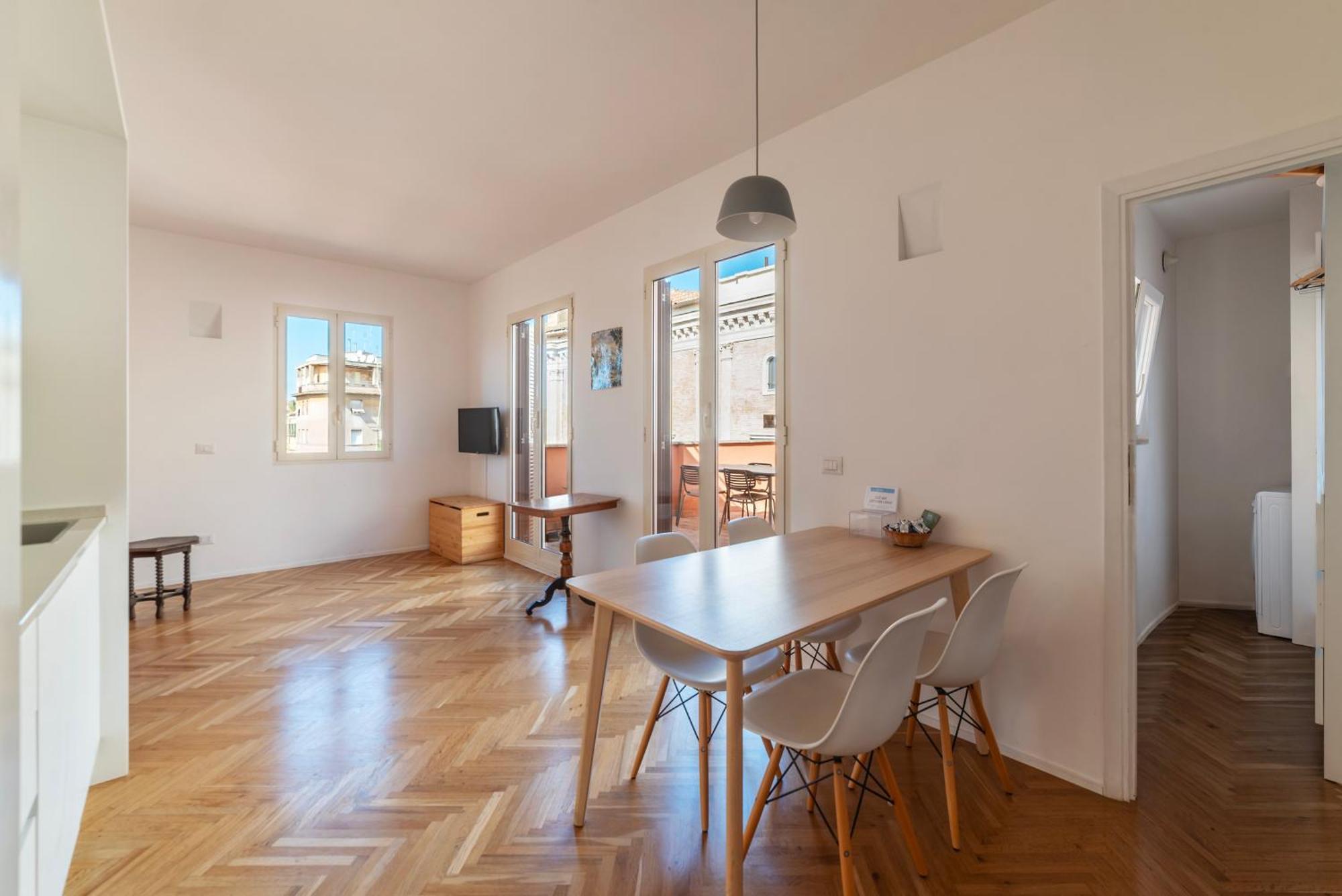 Apartment With Terrace In Via Del Pellegrino - Fromhometorome Exterior photo